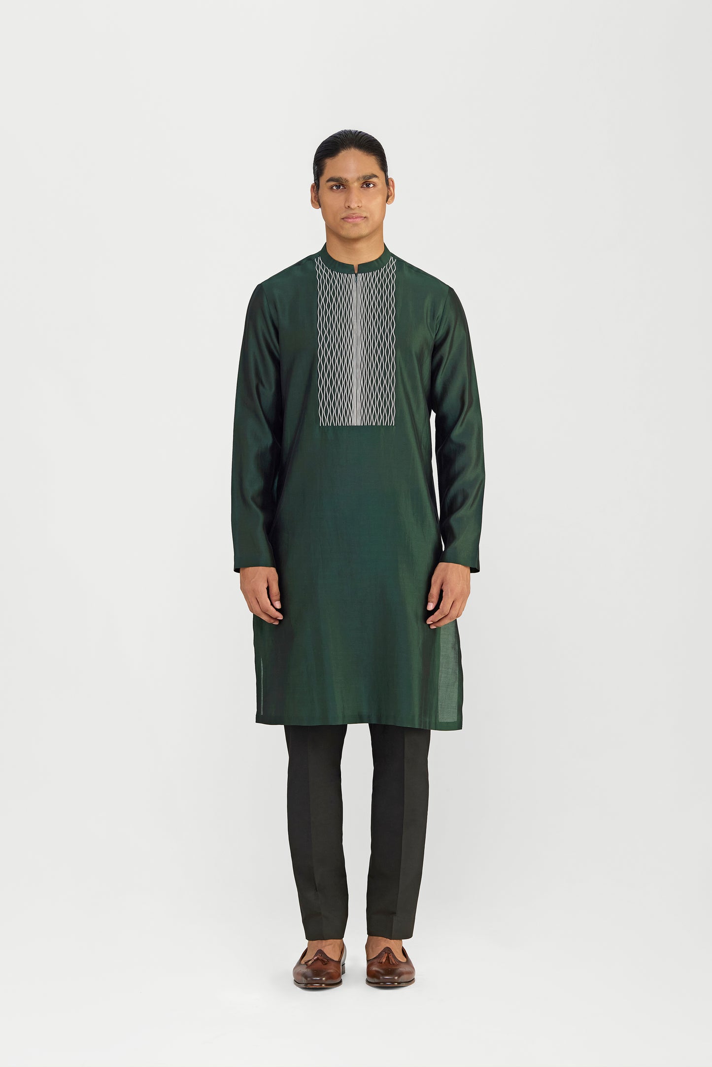 CORDED TRELLIS CHANDERI SILK KURTA SET