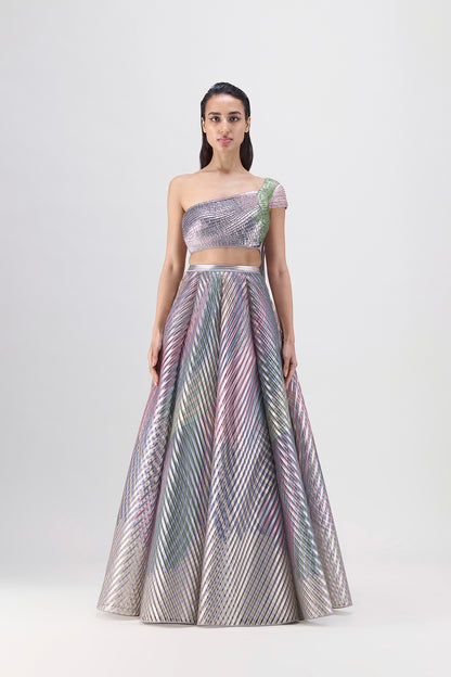 STRUCTURED LAMINA SCALE TOP AND FLUTED TULLE PRINTED SKIRT