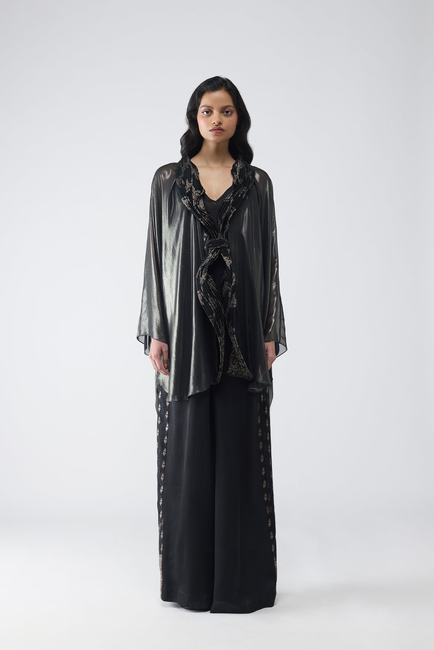 FLUID MICROPLEATED CAPE SET