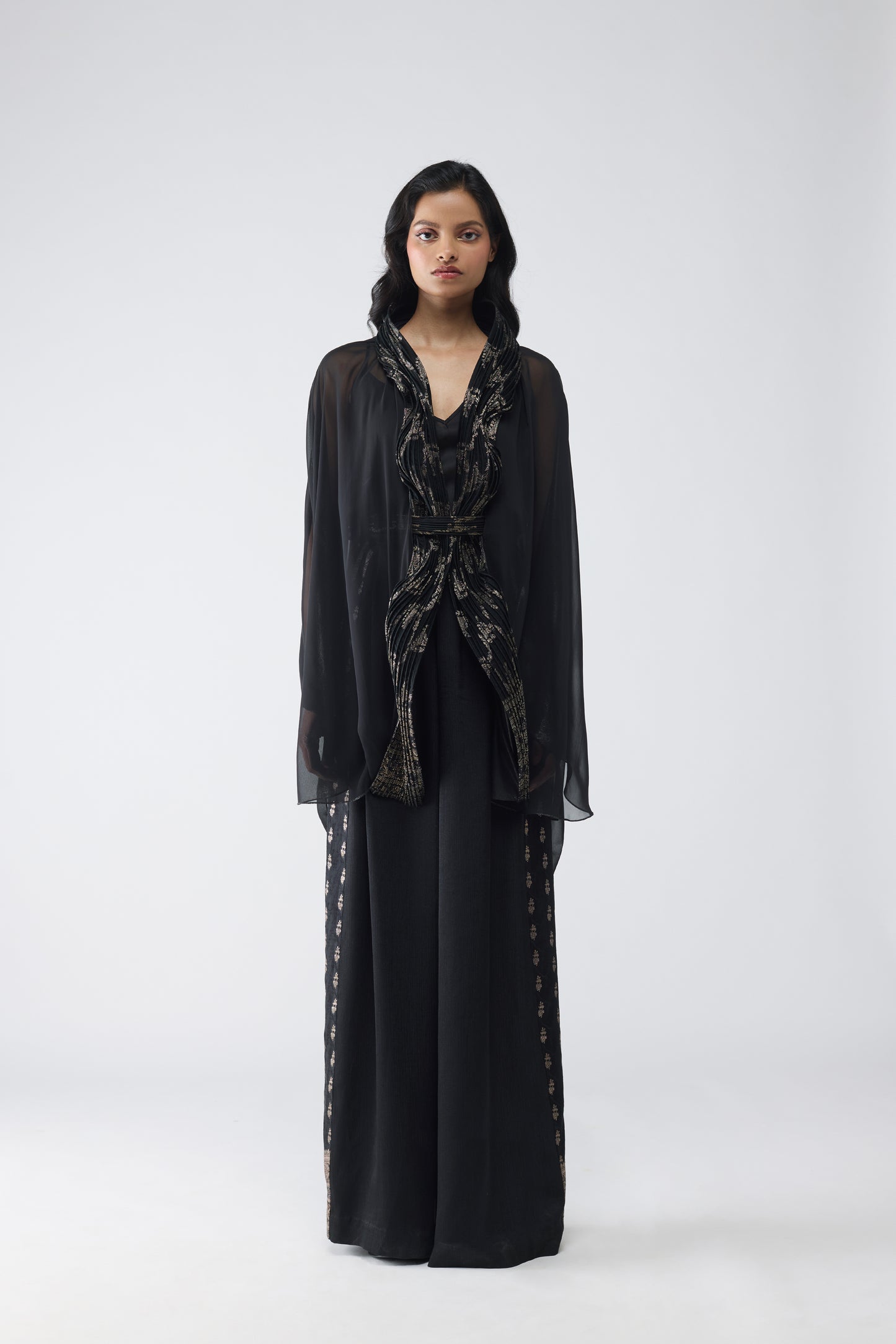 FLUID MICROPLEATED CAPE SET