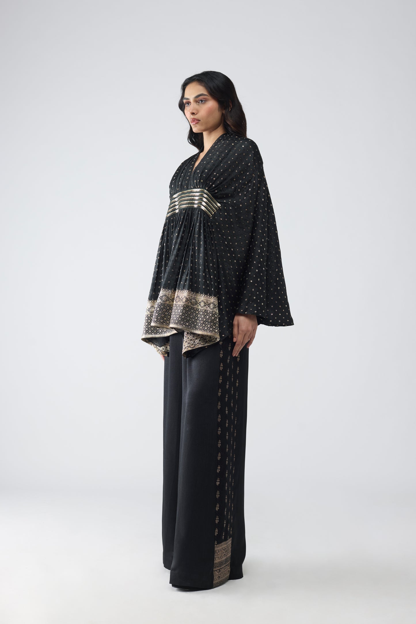 FLUID VINTAGE BANARSI SHORT KAFTAN SET