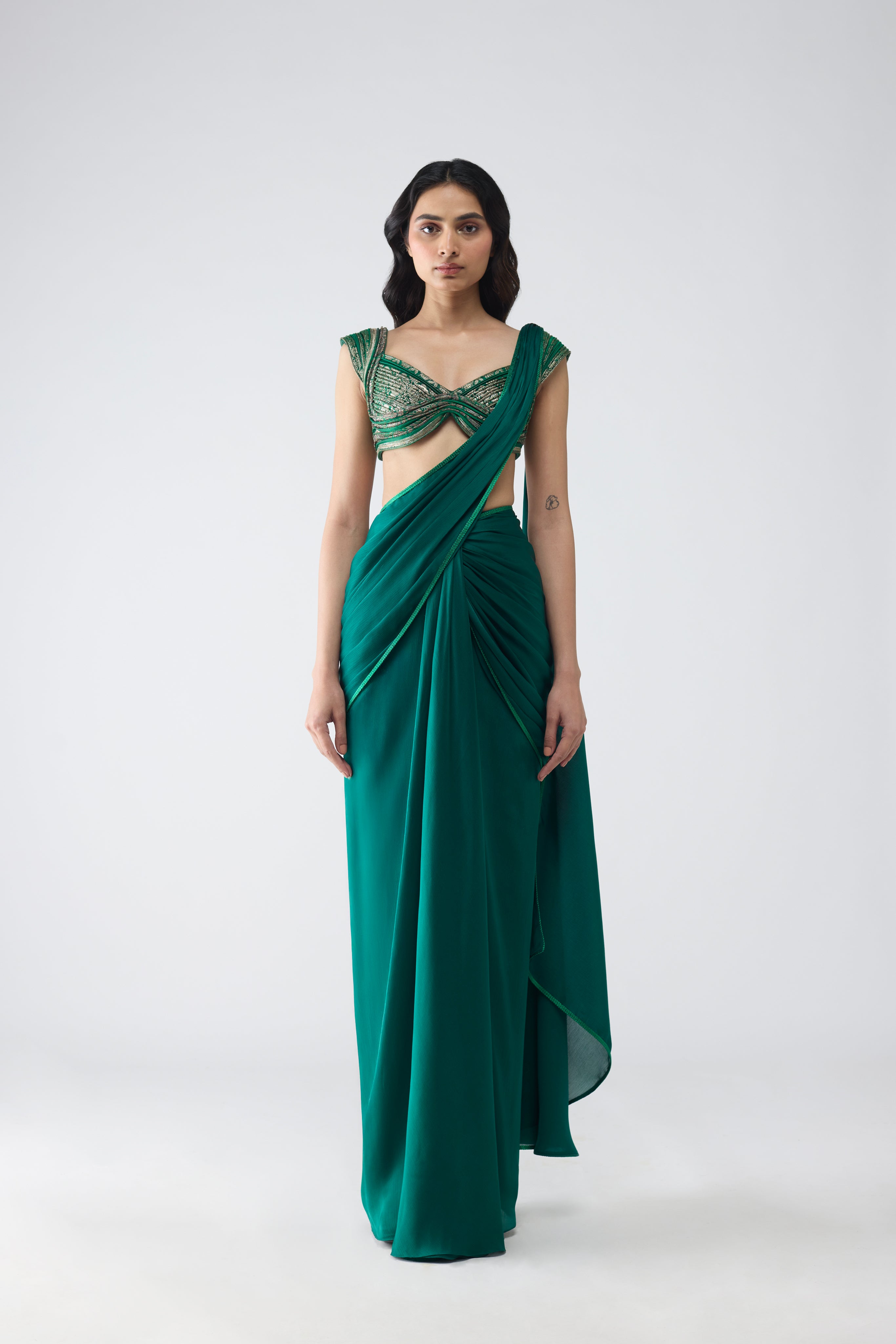 MOULDED CORDED VINTAGE BANARSI TOP AND DRAPED SAREE