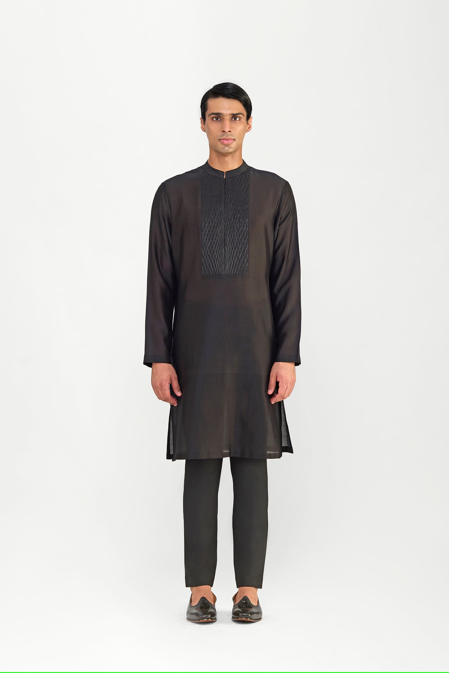 CORDED TRELLIS CHANDERI SILK KURTA SET