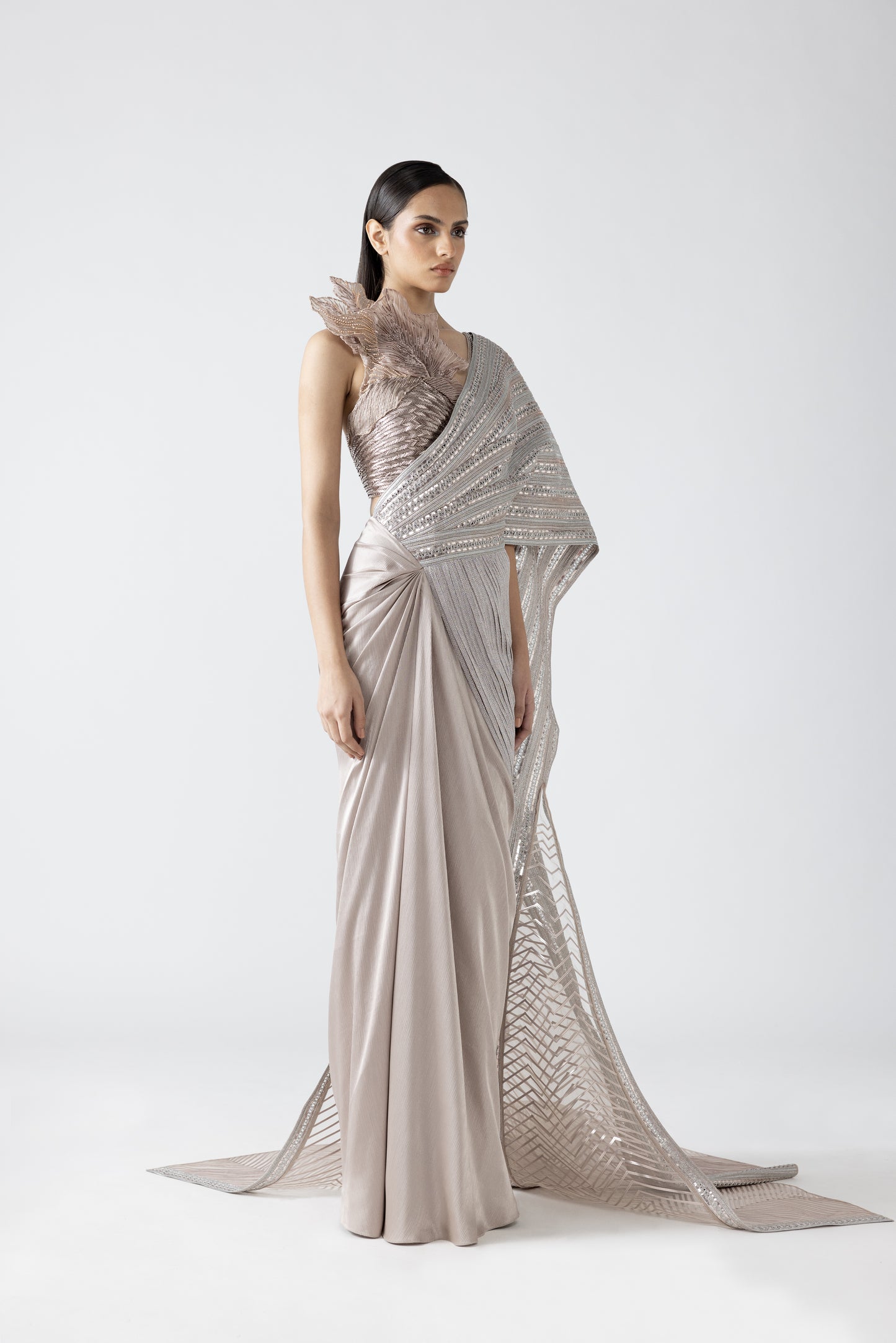 MOULDED METALLIC SAREE WITH A HAND-WOVEN PALLA