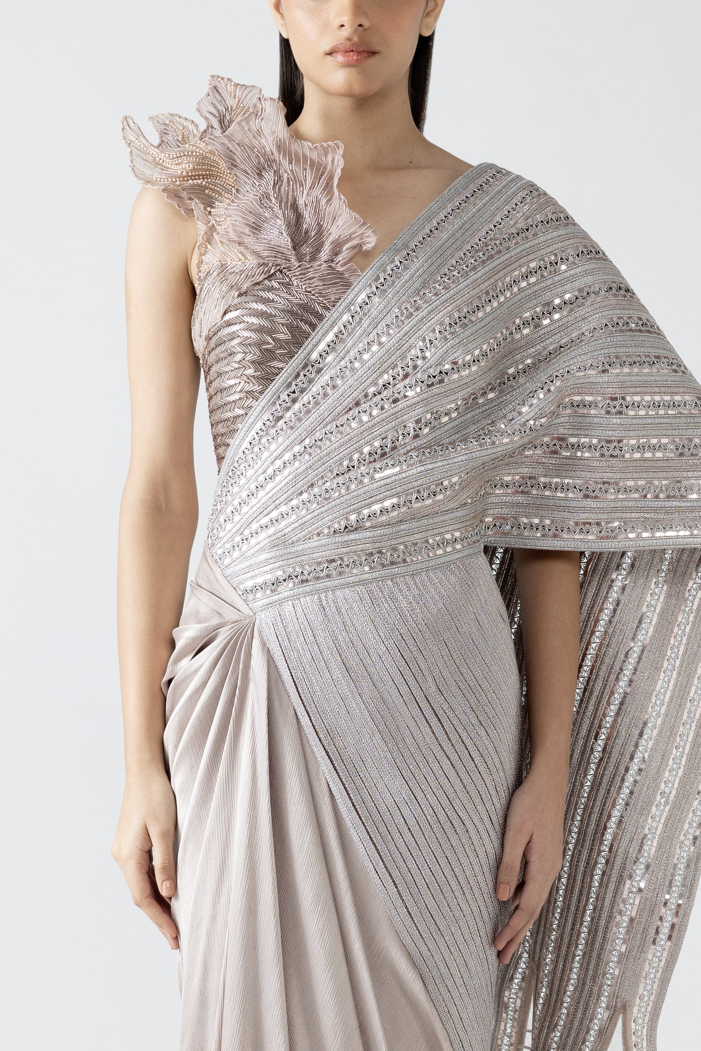 MOULDED METALLIC SAREE WITH A HAND-WOVEN PALLA