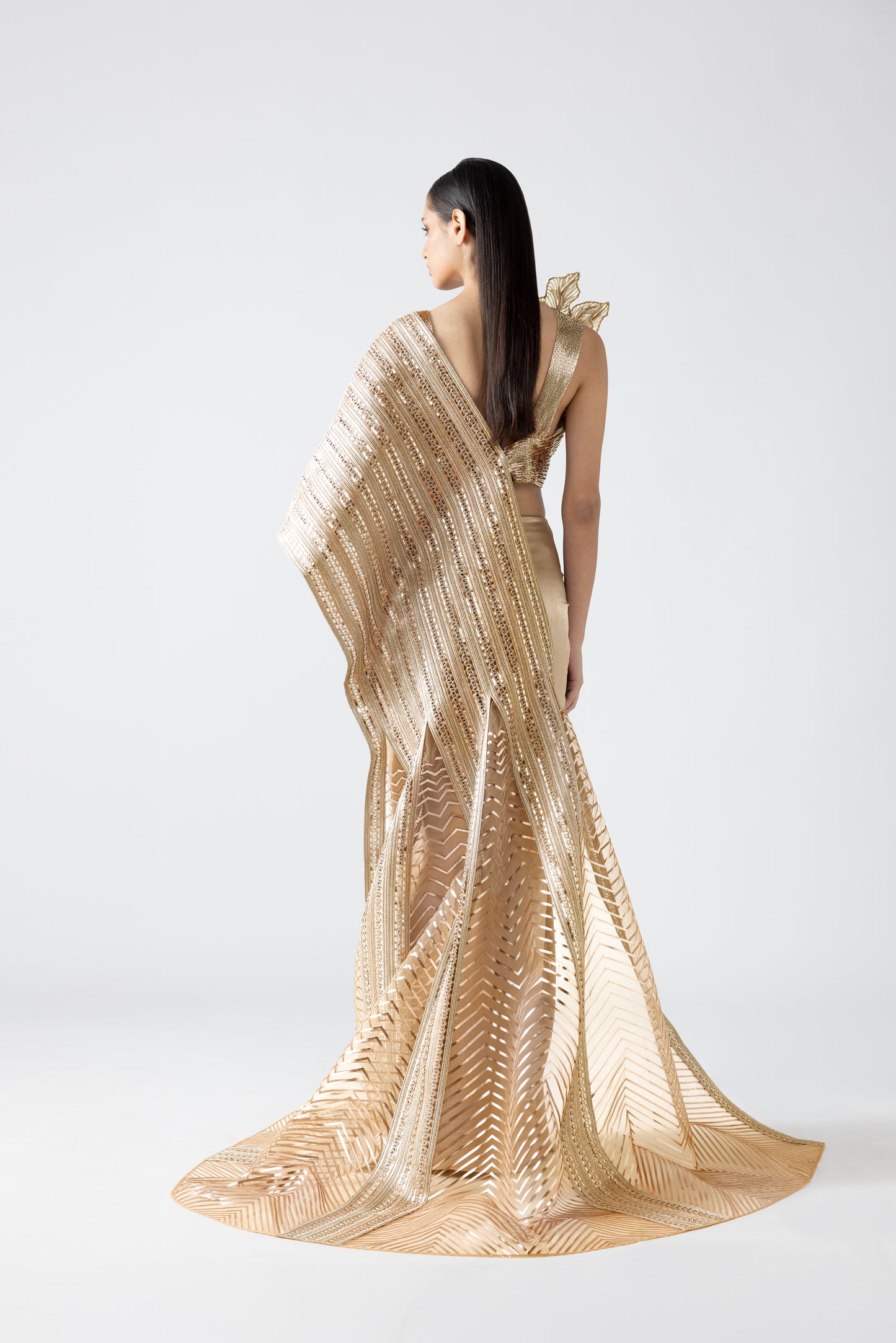 MOULDED METALLIC SAREE WITH A HAND-WOVEN PALLA